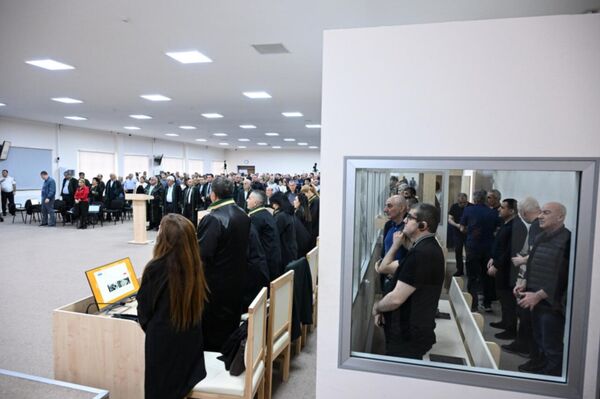 Судебное заседание над армянским военно-политическим руководством Нагорного Карабаха (15 сентября 2025). Баку - Sputnik Армения