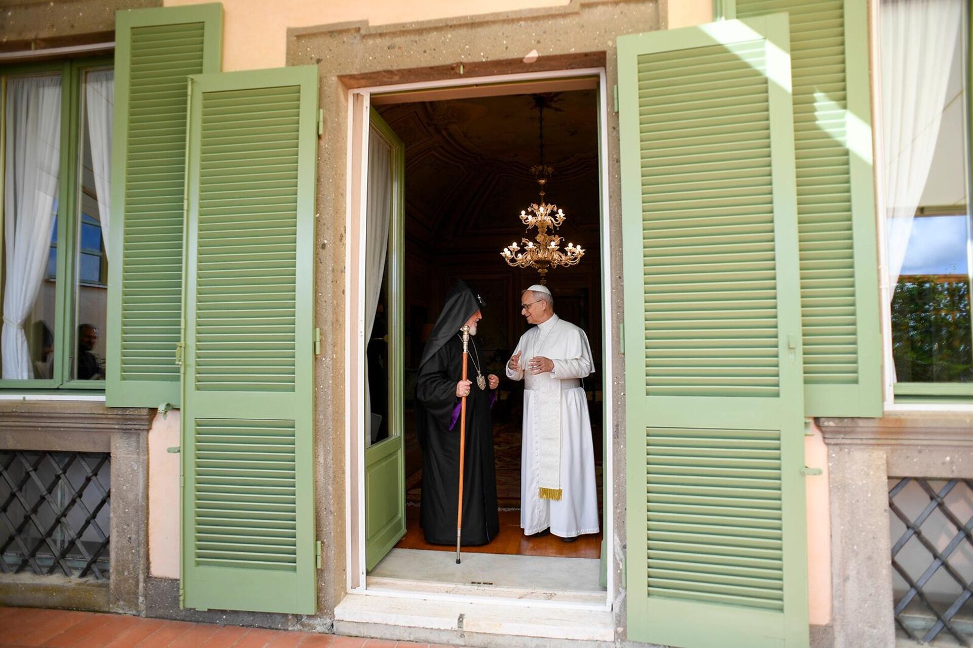 Католикос Гарегин Второй встретился с Папой римским Львом XIV (16 сентября 2025). Ватикан - Sputnik Армения, 1920, 16.09.2025