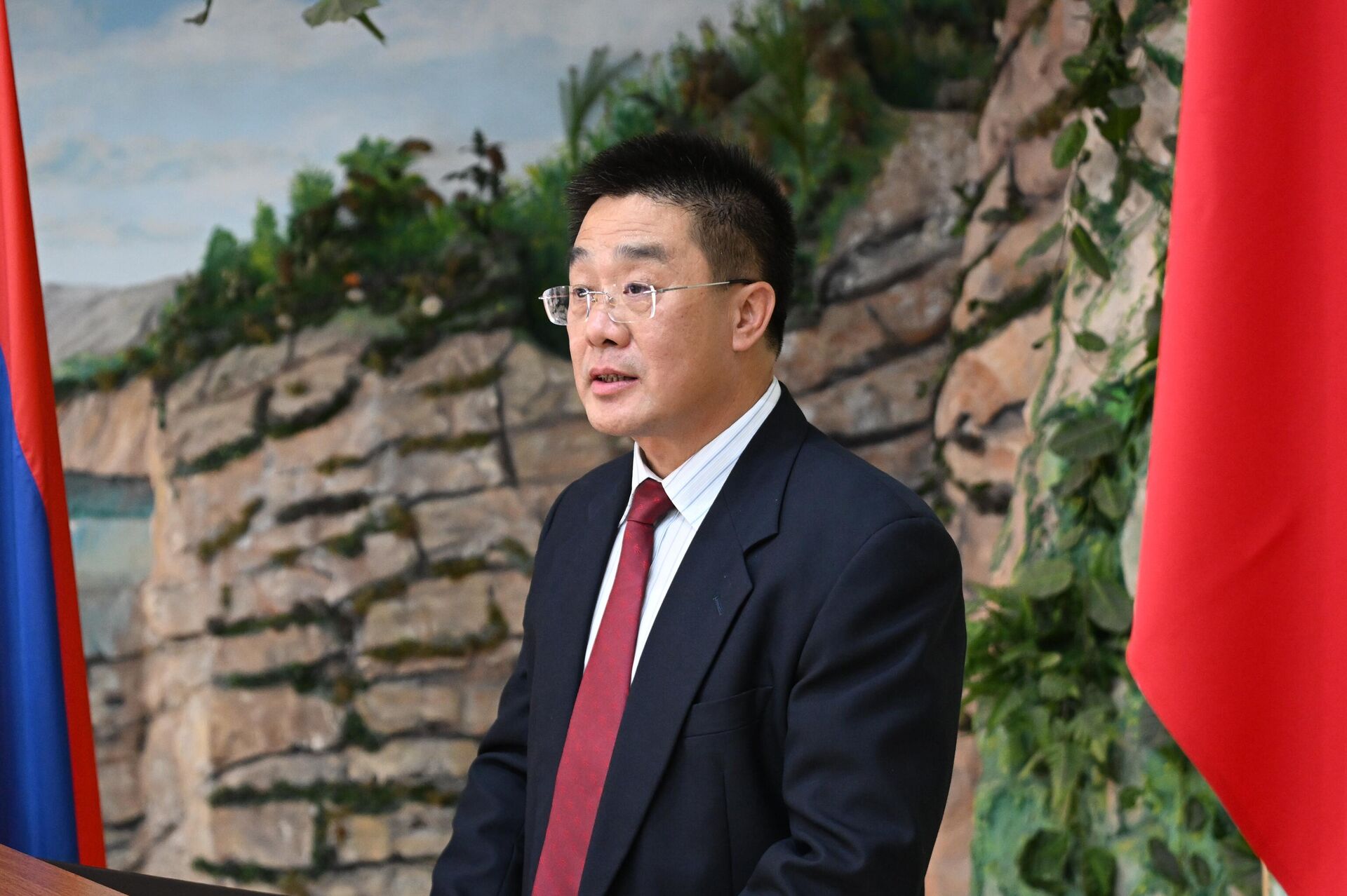 Вице-президент Тяньцзиньского университета коммерции Гуй Цян - Sputnik Армения, 1920, 16.09.2025