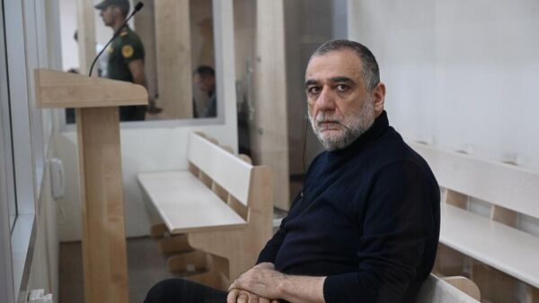 Рубен Варданян во время суда (16 сентября 2025). Баку - Sputnik Армения