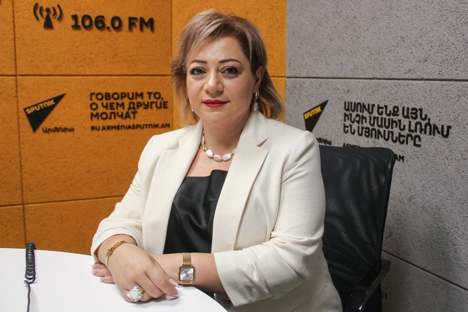 Начальник управления безопасности пищевых продуктов Инспекционного органа по безопасности пищевых продуктов Гоар Варданян в гостях радио Sputnik - Sputnik Армения, 1920, 19.12.2025