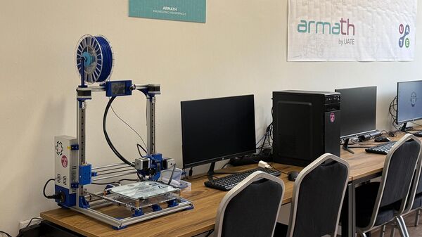 Инженерная лаборатория ArMath в армянской школе N104 г. Тбилиси - Sputnik Армения