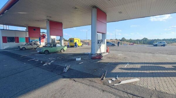 Последствия атаки дроном ВСУ заправки в Энергодаре - Sputnik Армения