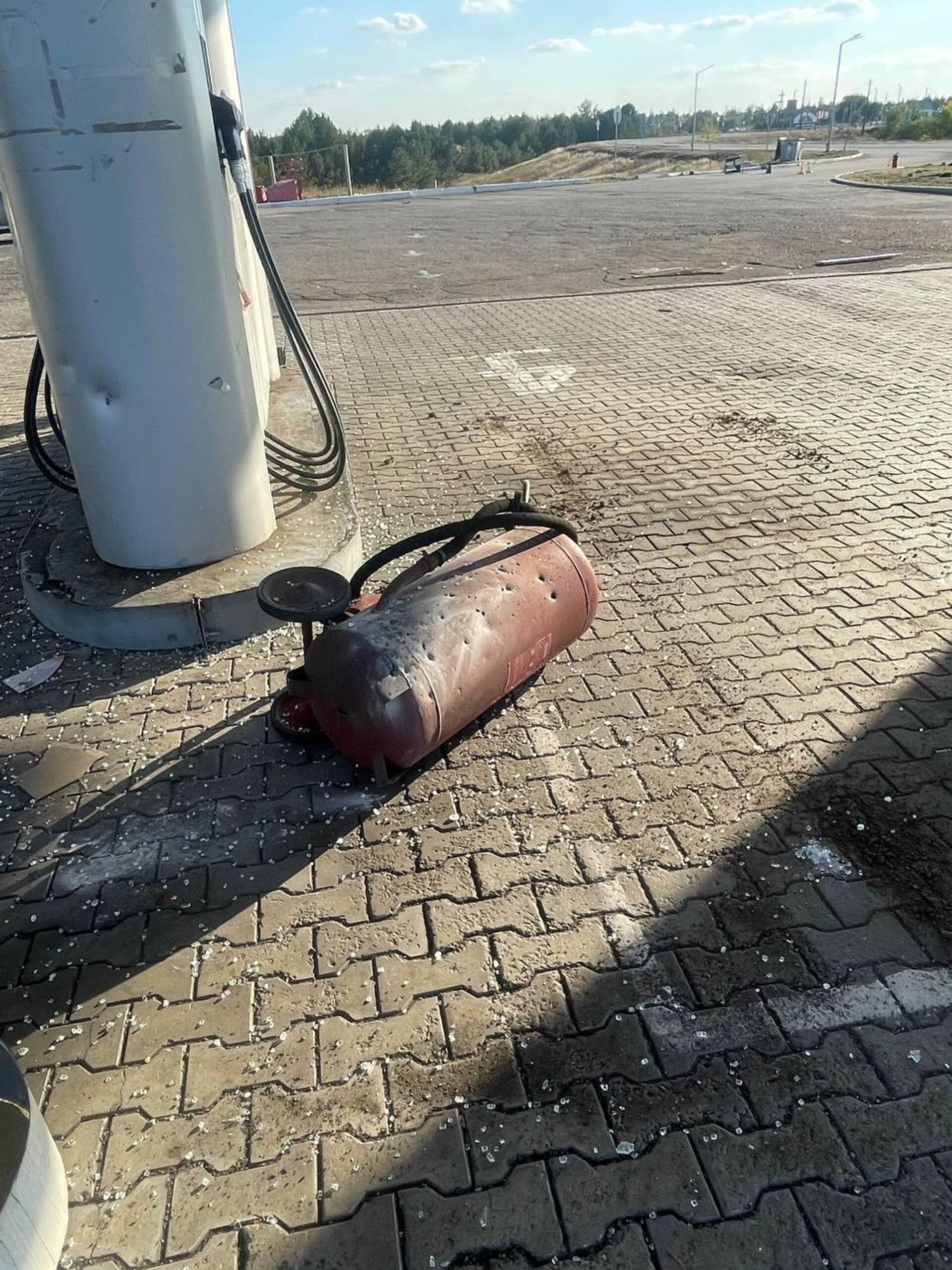 Последствия атаки дроном ВСУ заправки в Энергодаре - Sputnik Армения, 1920, 19.09.2025