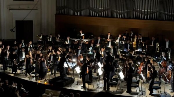 Открытие юбилейного сезона Нац. филармонического оркестра в обесточенном здании - Sputnik Армения