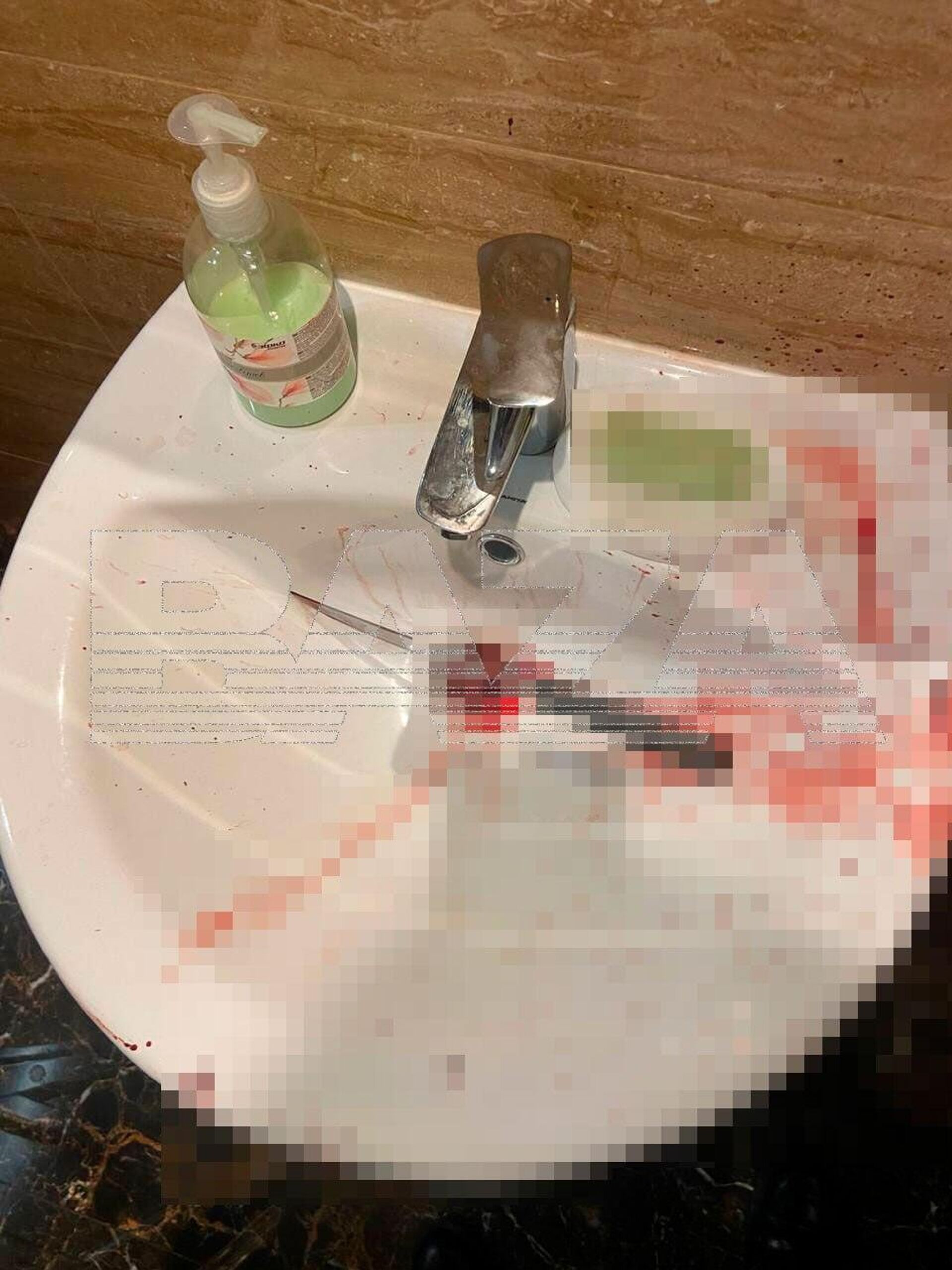 Фото с места самоубийства экс-чиновника Росимущества Бориса Авакяна в петербургском консульстве Армении (24 сентября 2025). Санкт-Петербург - Sputnik Արմենիա, 1920, 24.09.2025