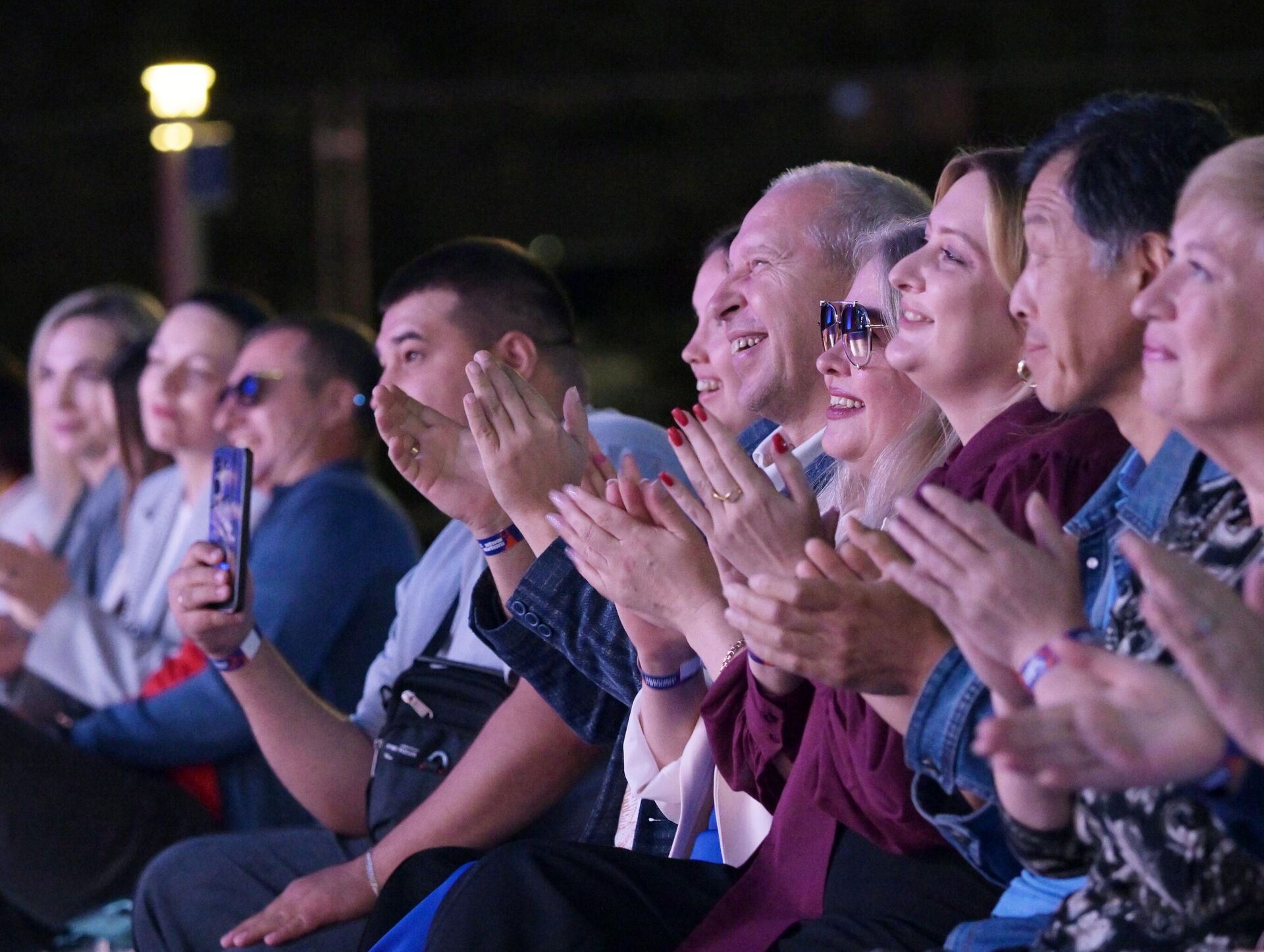 Зрители на II Международном джазовом фестивале Геленджик - молодое. - Sputnik Արմենիա, 1920, 24.09.2025