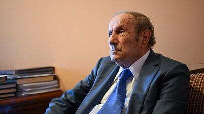 Первый президент Левон Тер-Петросян в музее-институте Матенадаран (24 сентября 2025). Еревaн