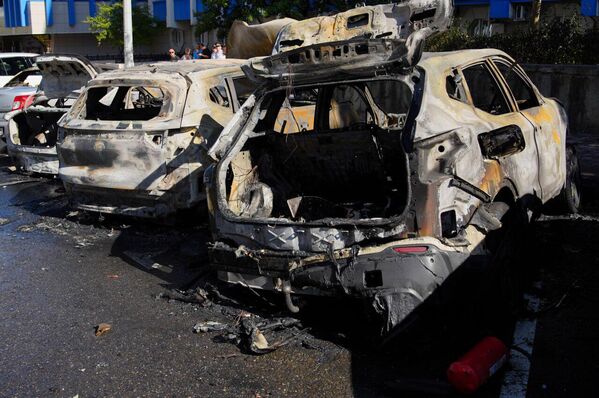 Последствия атаки БПЛА ВСУ по центру Новороссийска (24 сентября 2025). Краснодарский край - Sputnik Армения