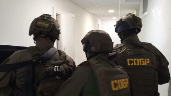 В Москве задержали старшего инспектора МВД и его подельников, организовавших незаконную легализацию мигрантов - Sputnik Армения