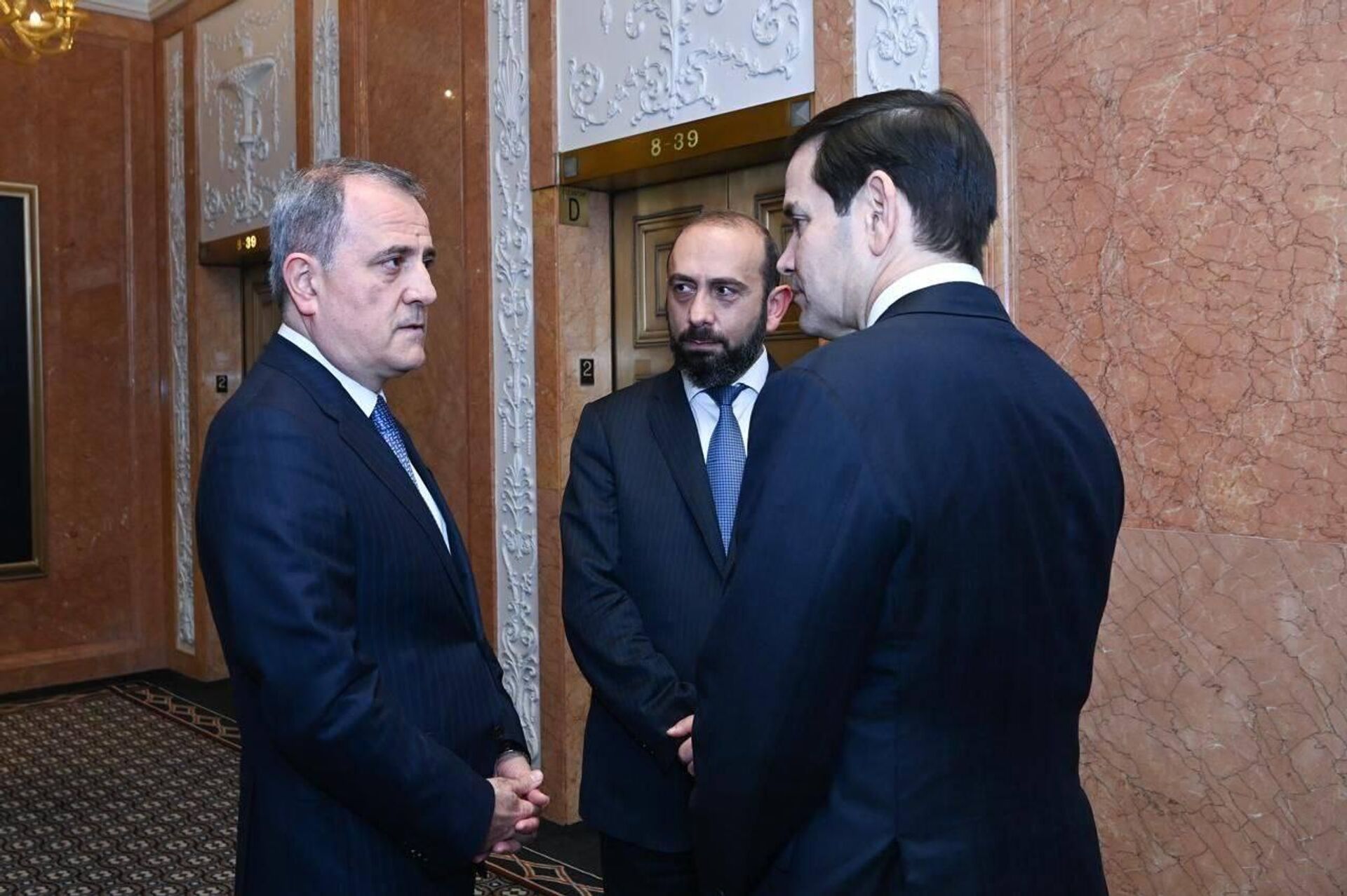 Арарат Мирзоян на встрече с Джейхуном Байрамовым и госсекретарем США Марко Рубио (24 сентября 2025). Нью-Йорк - Sputnik Армения, 1920, 25.09.2025