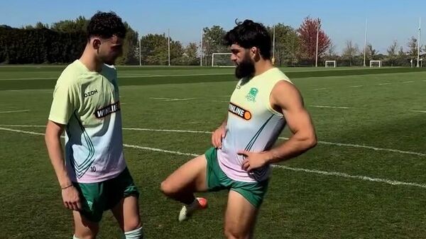 Ծառուկյանը ֆուտբոլի  խաղադաշտում հանդիպել է Էդուարդ Սպերցյանի հետ - Sputnik Արմենիա