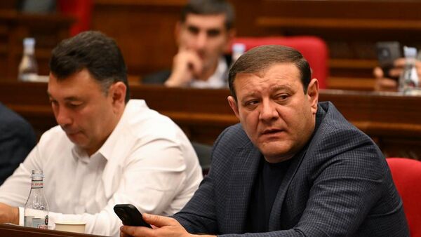 ՀՀ ԱԺ «Պատիվ ունեմ» խմբակցության պատգամավոր Տարոն Մարգարյանը - Sputnik Արմենիա