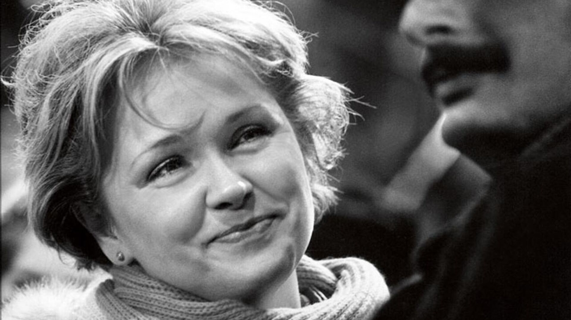 «Бәрі су туралы» лесбияндық фильмін көріңіз.