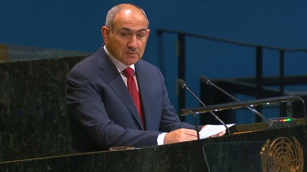 Премьер-министр Никол Пашинян выступает во время дебатов 80-й сессии Генеральной Ассамблеи ООН (27 сентября 2025). Нью-Йорк - Sputnik Армения