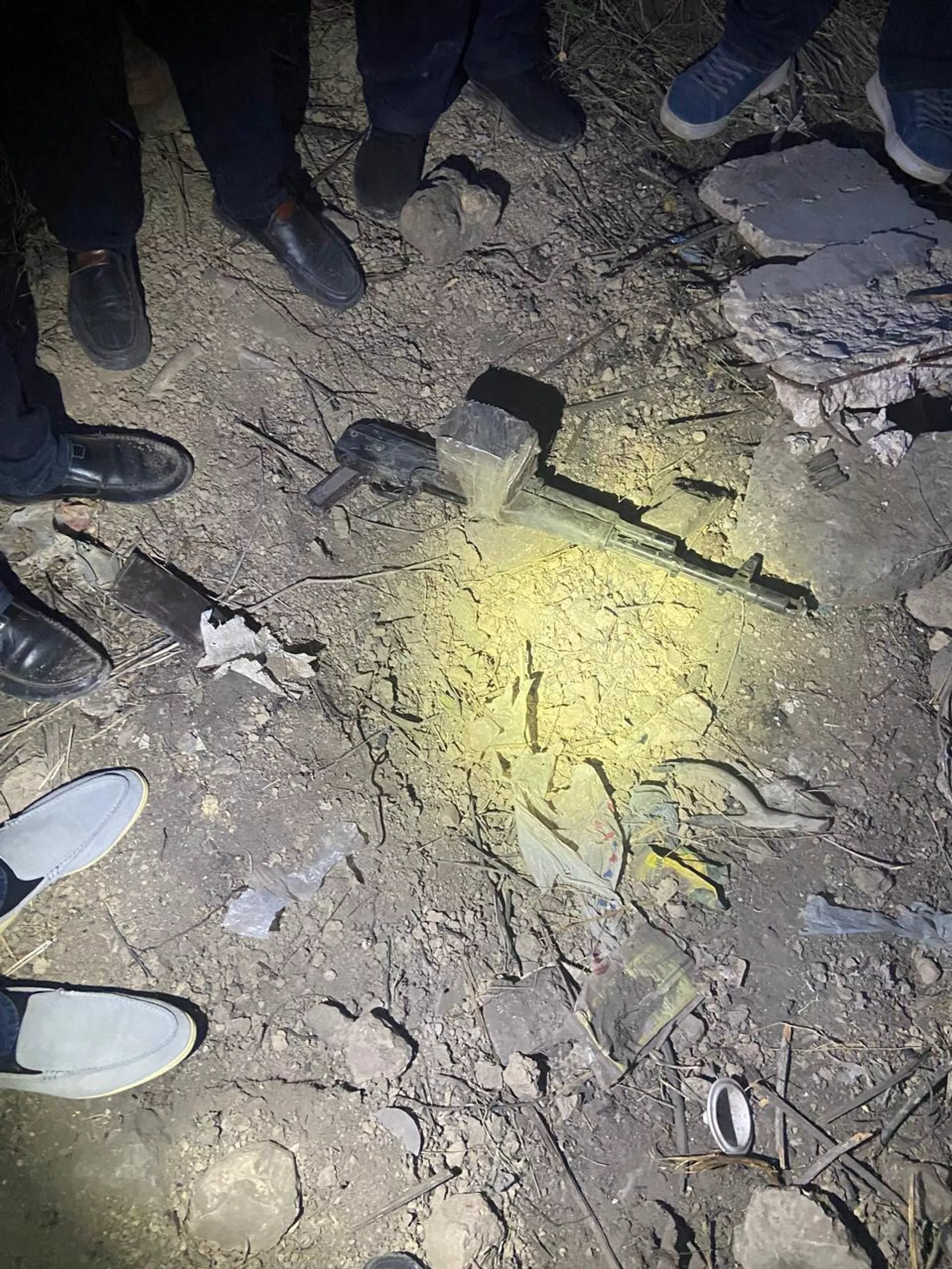 Обнаруженные улики по делу об убийстве главы Паракара - Sputnik Армения, 1920, 28.09.2025