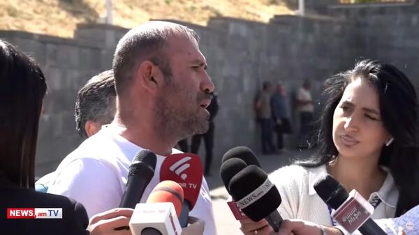 5 տարվա ընթացքում անգամ 1 անհետ կորածի ճակատագիր չի պարզվել․ ծնողները ՊՆ-ի մոտ են - Sputnik Արմենիա