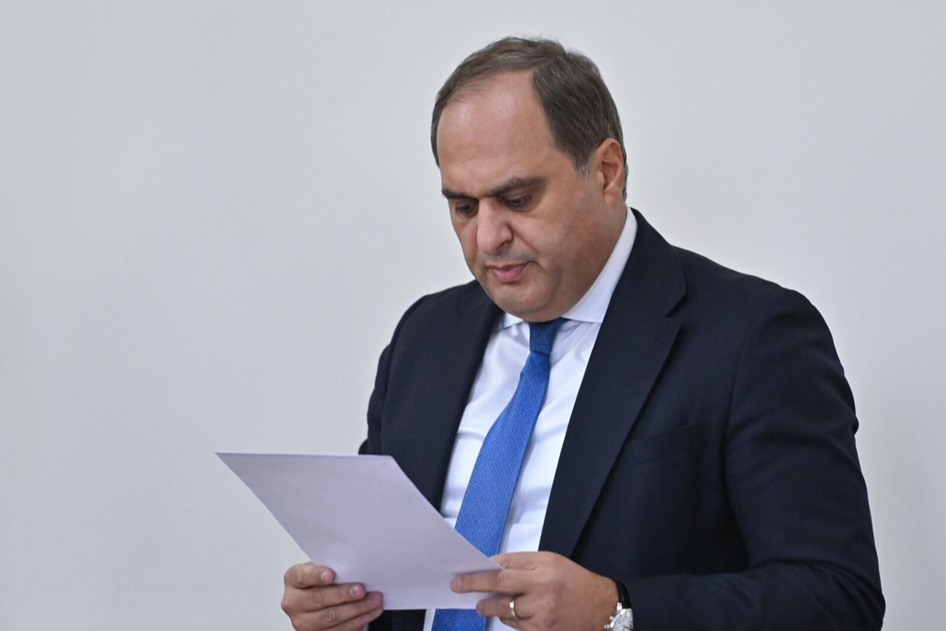 Адвокат Ара Зограбян во время судебного заседания по делу предводителя Ширакской епархии архиепископа Микаэла Аджапахяна (29 сентября 2025). Еревaн Адвокат Ара Зограбян во время судебного заседания по делу предводителя Ширакской епархии архиепископа Микаэла Аджапахяна (29 сентября 2025). Еревaн - Sputnik Армения, 1920, 29.09.2025