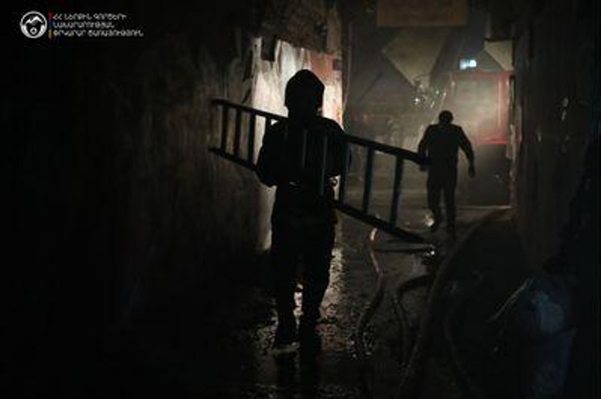 Пожар в одном из зданий на улице Пушкина (29 сентября 2025). Еревaн - Sputnik Արմենիա, 1920, 30.09.2025