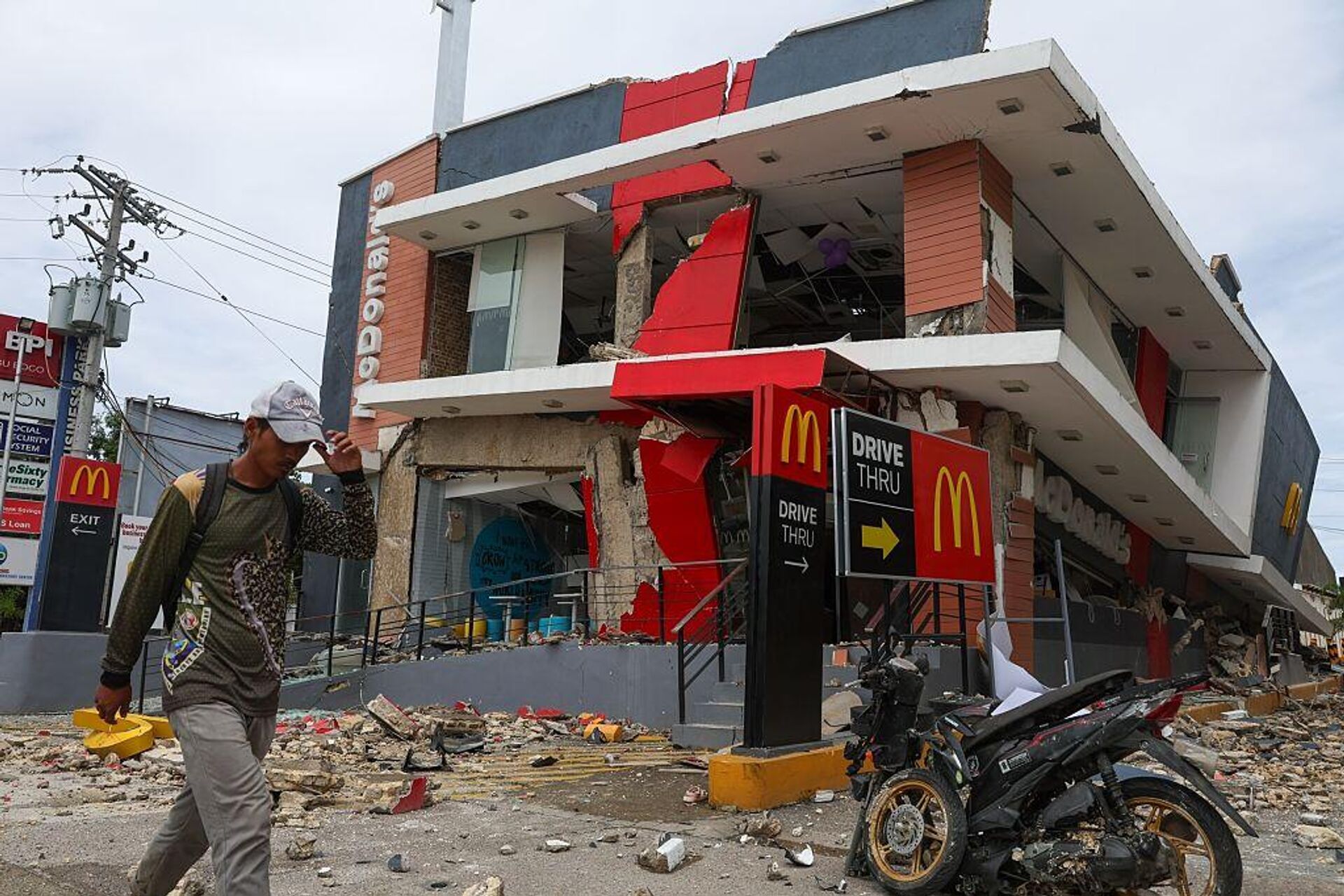 Последствия землетрясения (1 октября 2025). Филиппины - Sputnik Արմենիա, 1920, 01.10.2025