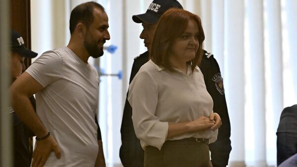 Лидия Манташян в зале судебного заседания по делу архиепископа Баграта Галстаняна (2 октября 2025). Еревaн - Sputnik Армения