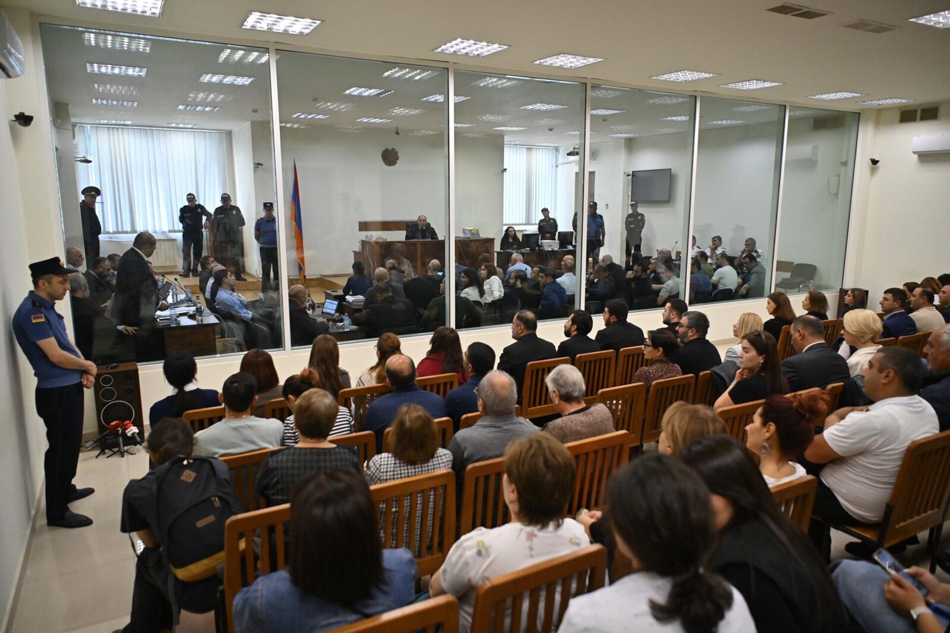 Судебное заседание по делу архиепископа Баграта Галстаняна (2 октября 2025). Еревaн - Sputnik Արմենիա, 1920, 02.10.2025