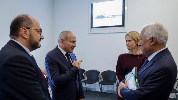 Премьер-министр Никол Пашинян на саммите Европейского политического сообщества (2 октября 2025). Копенгаген - Sputnik Армения