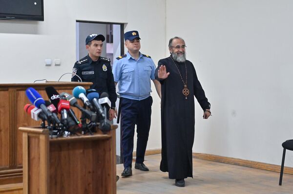 Միքայել սրբազանը - Sputnik Արմենիա