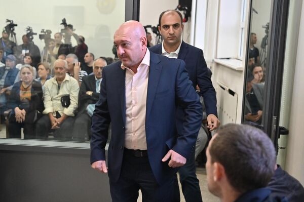 Փաստաբանները մտնում են դահլիճ - Sputnik Արմենիա