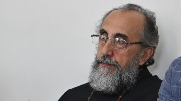 Предводитель Ширакской епархии архиепископ Микаэл Аджапахян (04 октября 2025). Еревaн - Sputnik Армения