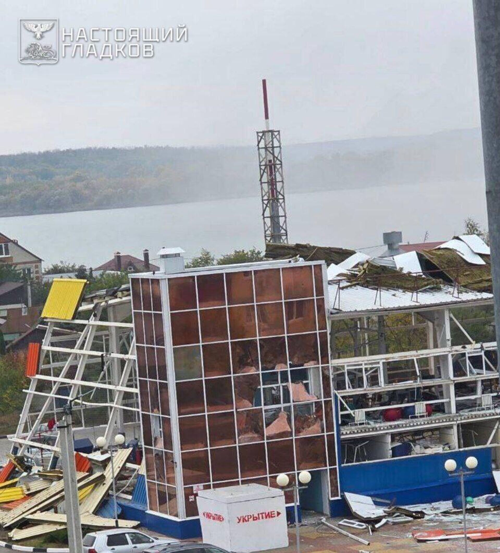 Последствия ракетного удара ВСУ по поселку (8 октября 2025). Белгородская область - Sputnik Արմենիա, 1920, 08.10.2025