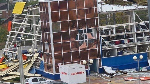 Последствия ракетного удара ВСУ по поселку (8 октября 2025). Белгородская область - Sputnik Армения