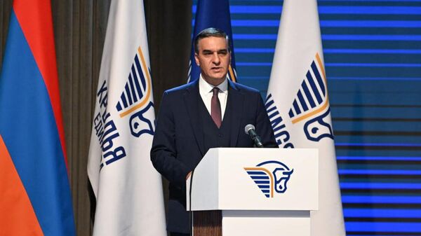 Արման Թաթոյանն ազդարարեց «Միասնության թևեր» քաղաքական նախաձեռնության մեկնարկի մասին - Sputnik Արմենիա