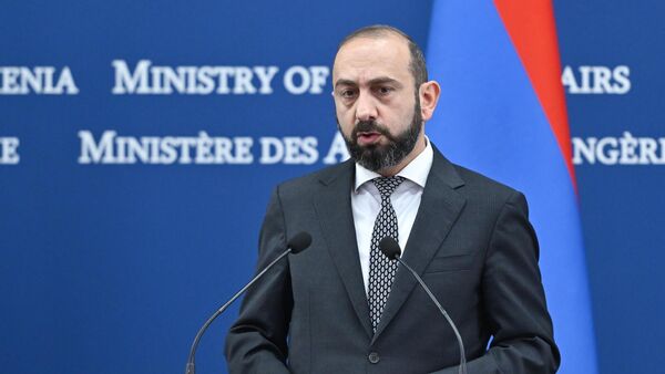 Արարատ Միզրոյան - Sputnik Արմենիա