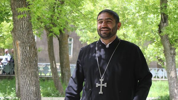 Սաղմոսավանքի հոգևոր հովիվ Տեր Փառեն քահանա Առաքելյանը - Sputnik Արմենիա