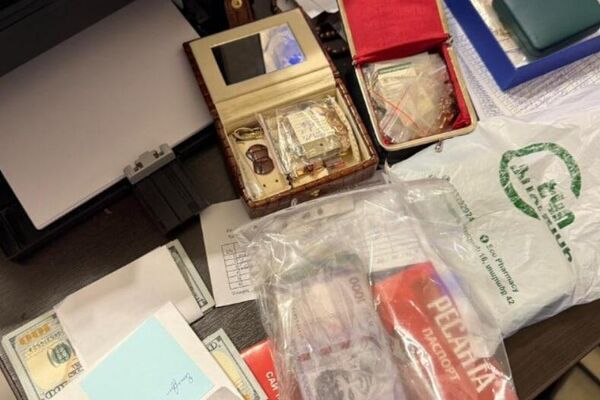 Խուզարկությունների արդյունքում հայտնաբերված իրերը - Sputnik Արմենիա