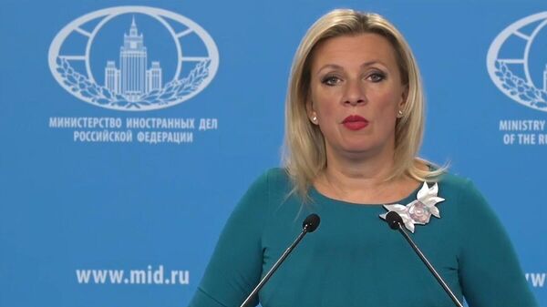 Мария Захарова во время еженедельного брифинга (15 октября 2025). Москвa - Sputnik Армения