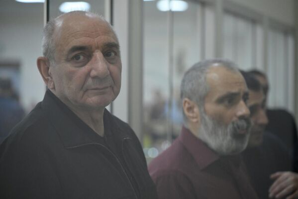 Судебное заседание над армянским военно-политическим руководством Нагорного Карабаха (17 октября 2025). Баку - Sputnik Армения