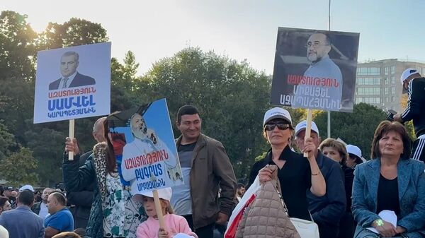 Ազատության հրապարակում մեկնարկեց «Մեր ձևով» շարժման հանրահավաքը - Sputnik Արմենիա