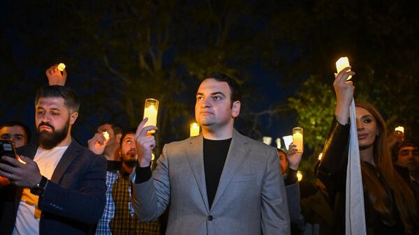 Նարեկ Կարապետյանը մոմավառությանը - Sputnik Արմենիա