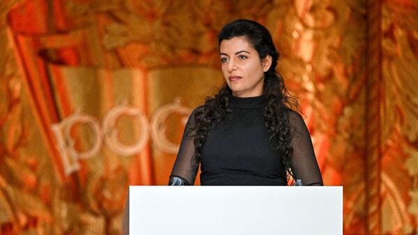 Главный редактор телеканала RT и медиагруппы Россия сегодня Маргарита Симоньян на праздновании 20-летия международного телеканала RT (17 октября 2025). Москвa - Sputnik Армения