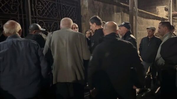 Полиция обыскивает офис Вардана Гукасяна - Sputnik Армения