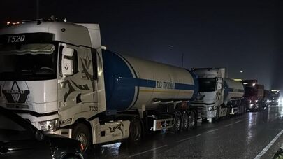 Водители грузовиков перекрыли дороги, ведущие к контрольно-пропускным пунктам "Бавра", "Баграташен" и "Гогаван" (20 октября 2025)