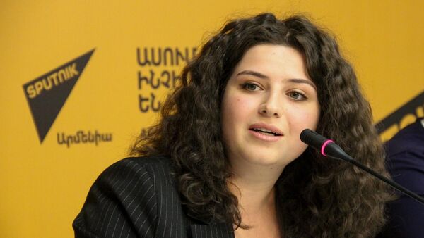 Мери Варданян на пресс-конференции, посвященной уникальному мировому проекту Синхронный Мюзикл 9999 (21 октября 2025). Еревaн  - Sputnik Армения