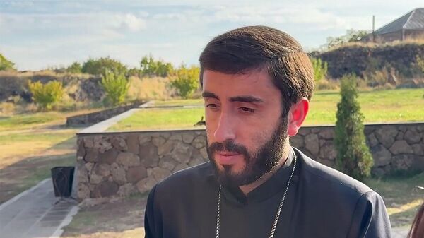 Կարգալույծ արված նախկին հոգևորականը չի պատրաստվում հեռանալ Հովհաննավանքից - Sputnik Արմենիա