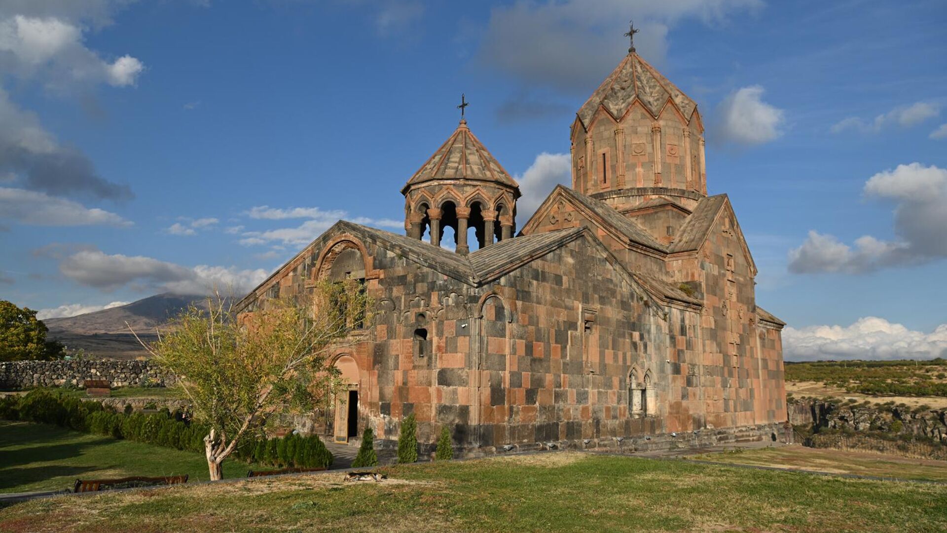 Հովհաննավանքը Հովհաննավանքը - Sputnik Արմենիա, 1920, 25.10.2025