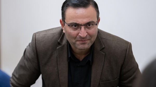 Адвокат Рубен Акопян во время судебного заседания (22 октября 2025). Еревaн - Sputnik Армения