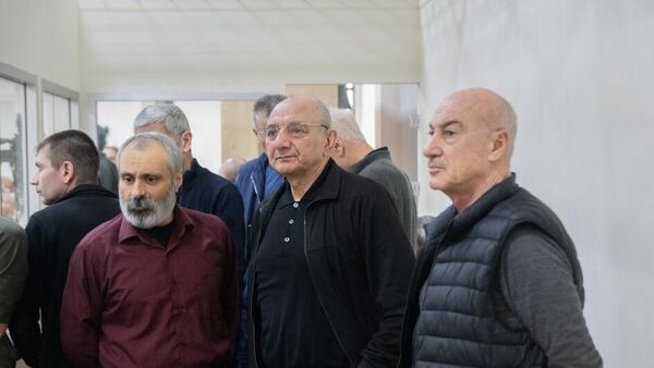 Судебное заседание над армянским военно-политическим руководством Нагорного Карабаха (23 октября 2025). Баку - Sputnik Армения