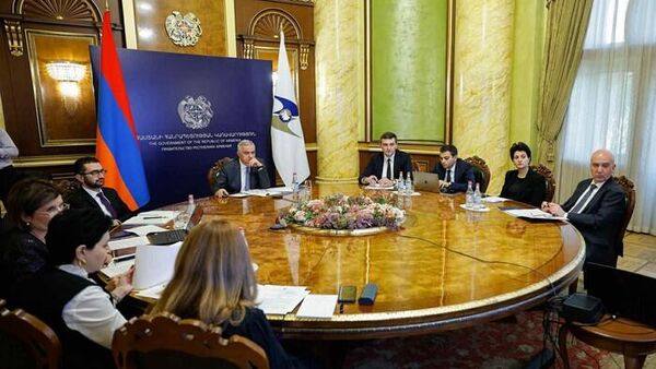 Նիստին տեսակապի միջոցով մասնակցել է ՀՀ փոխվարչապետ Մհեր Գրիգորյանը։ - Sputnik Արմենիա