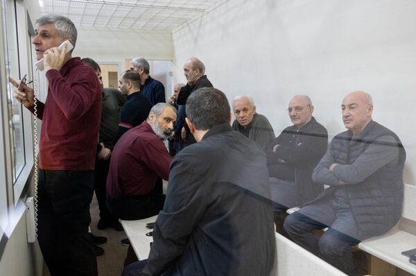 Судебное заседание над армянским военно-политическим руководством Нагорного Карабаха (23 октября 2025). Баку - Sputnik Армения